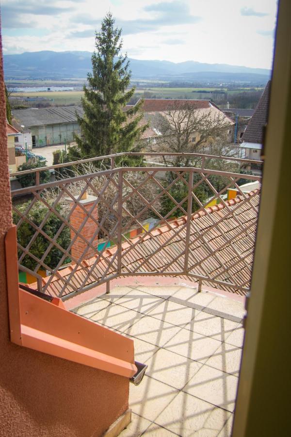 Hotel Bojnicky Vinny Dom Bajmóc Kültér fotó